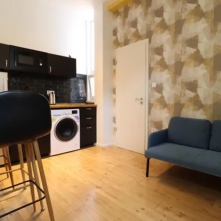 アパート Lame Apartment