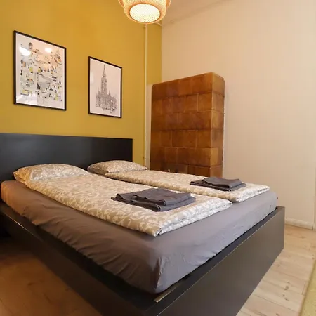 A13 Downtown With Parking Appartement Budapest