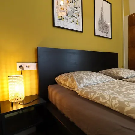 A13 Downtown With Parking Appartement Budapest