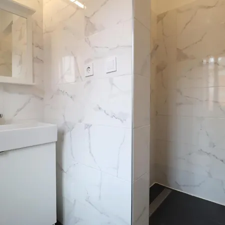 A13 Downtown With Parking Apartamento Budapest